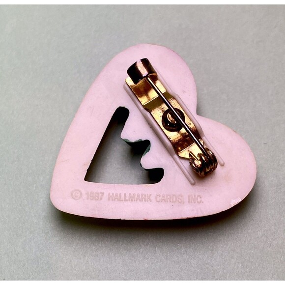 Hallmark Brooch Pin Christmas Holiday Candy Cane Heart Vintage 1987 Retro VTG - Picture 3 of 3